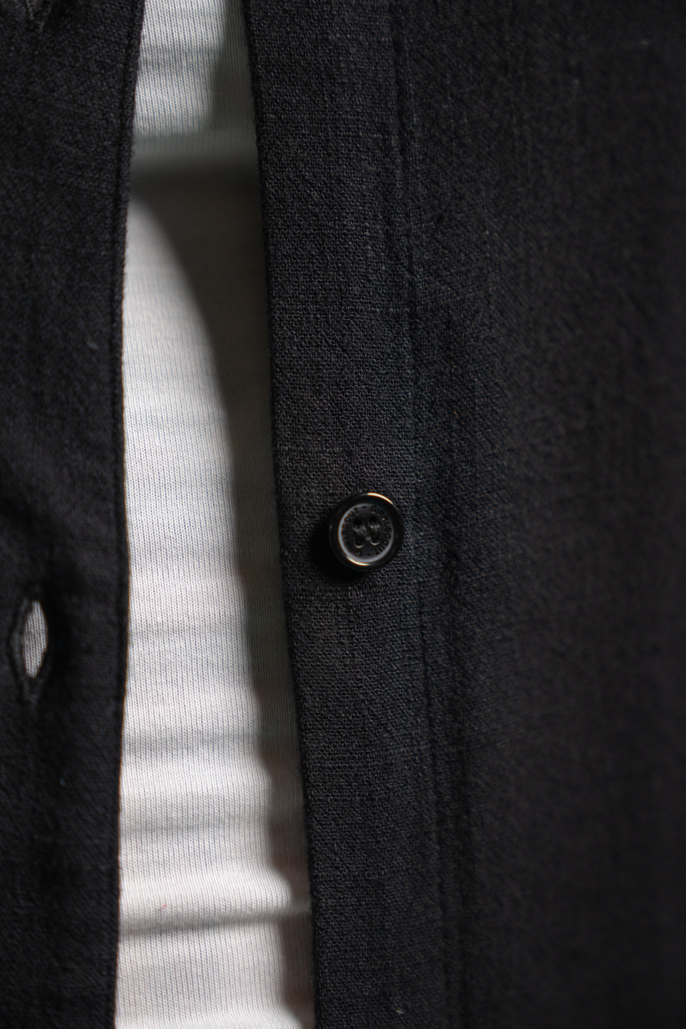 The Adrian Linen Shirt - Black