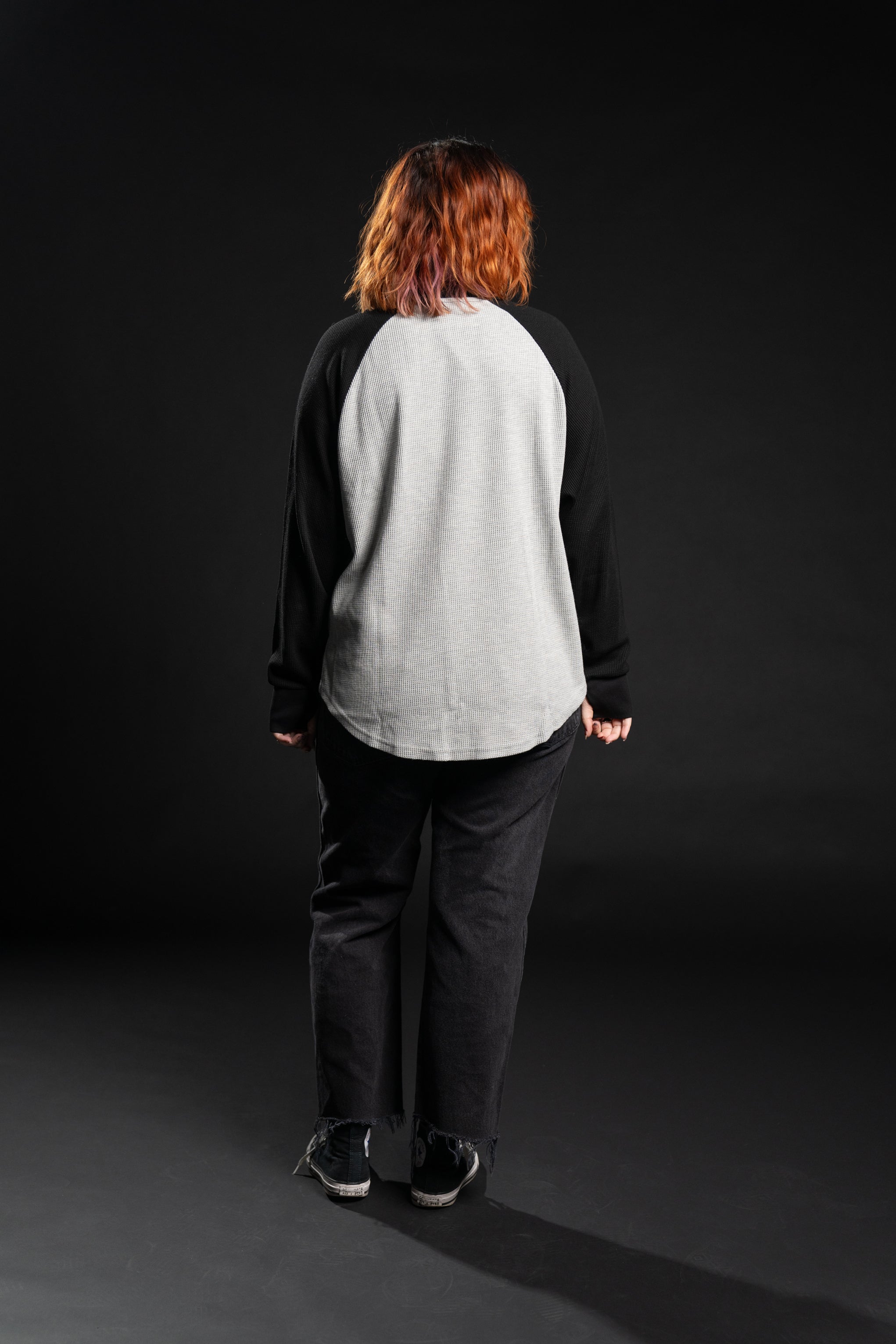 The Casey Raglan Thermal - Grey/Black
