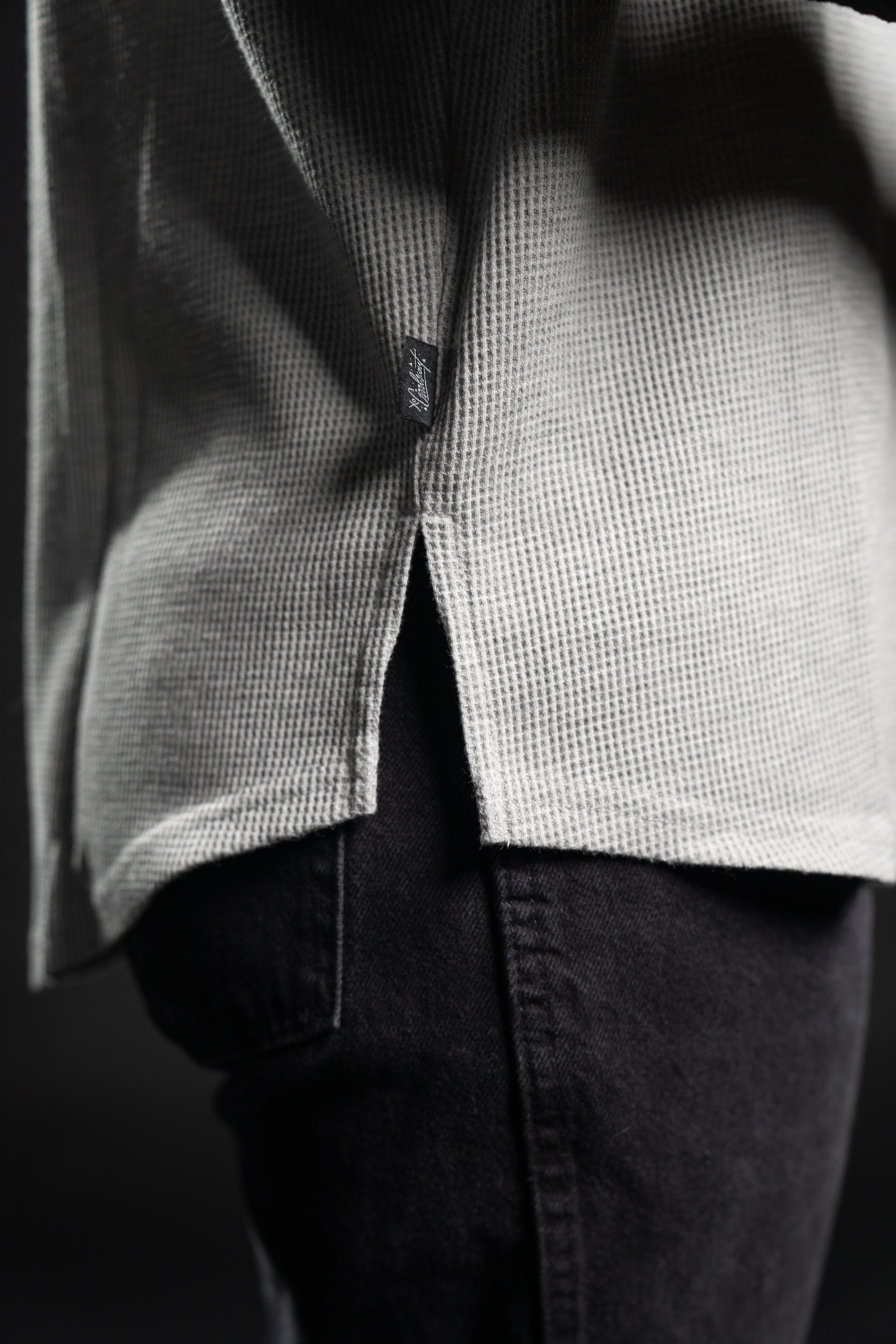 The Casey Raglan Thermal - Grey/Black